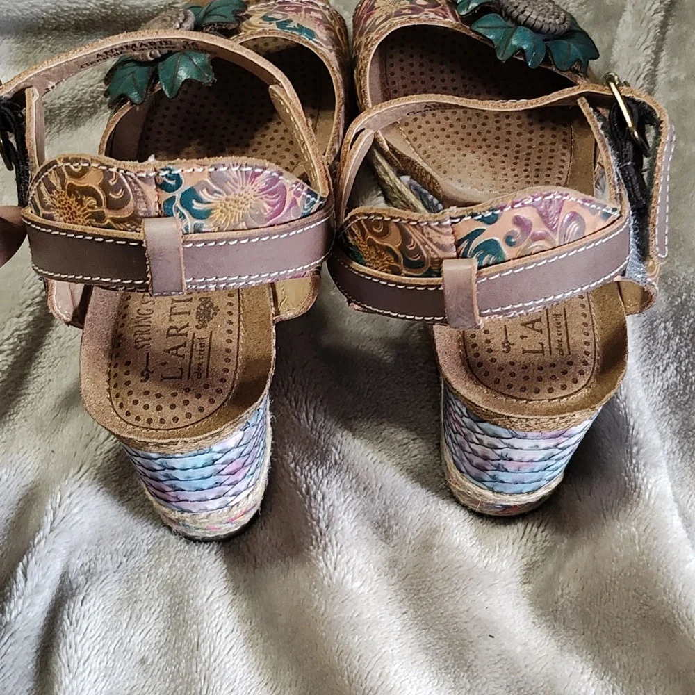 NWOB L'ARTISTE ANNMARIE ANKLE STRAP SANDAL size 36/5.5-6